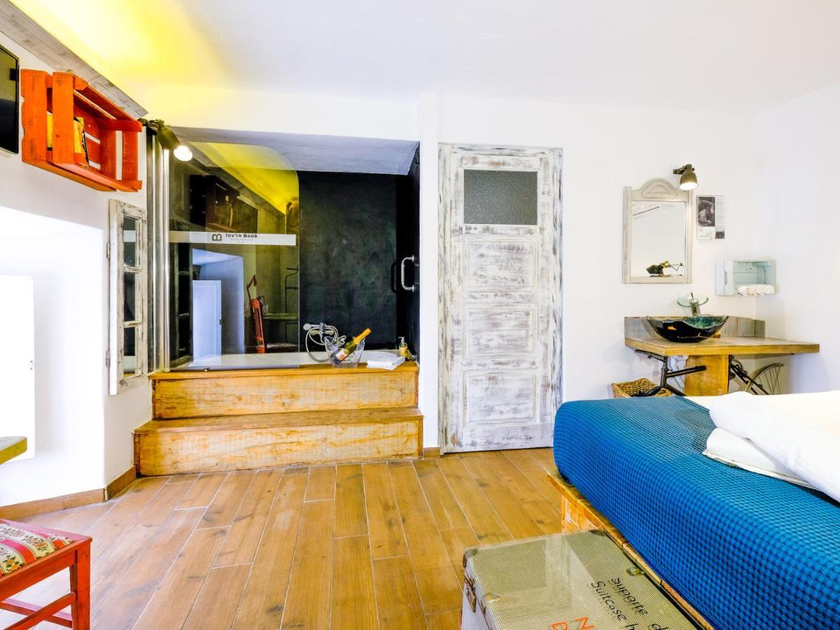 Lovin Book Guesthouse 오비도스 외부 사진