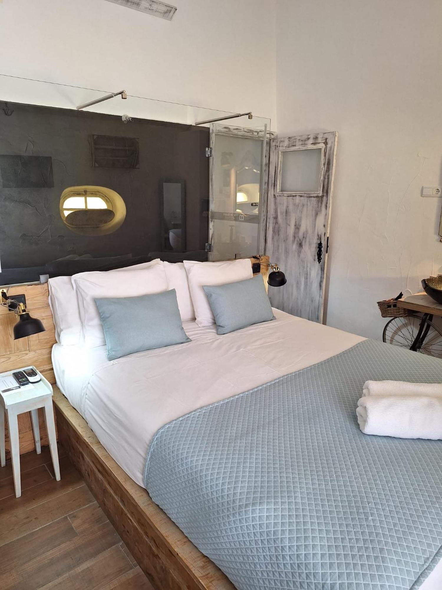Lovin Book Guesthouse 오비도스 외부 사진