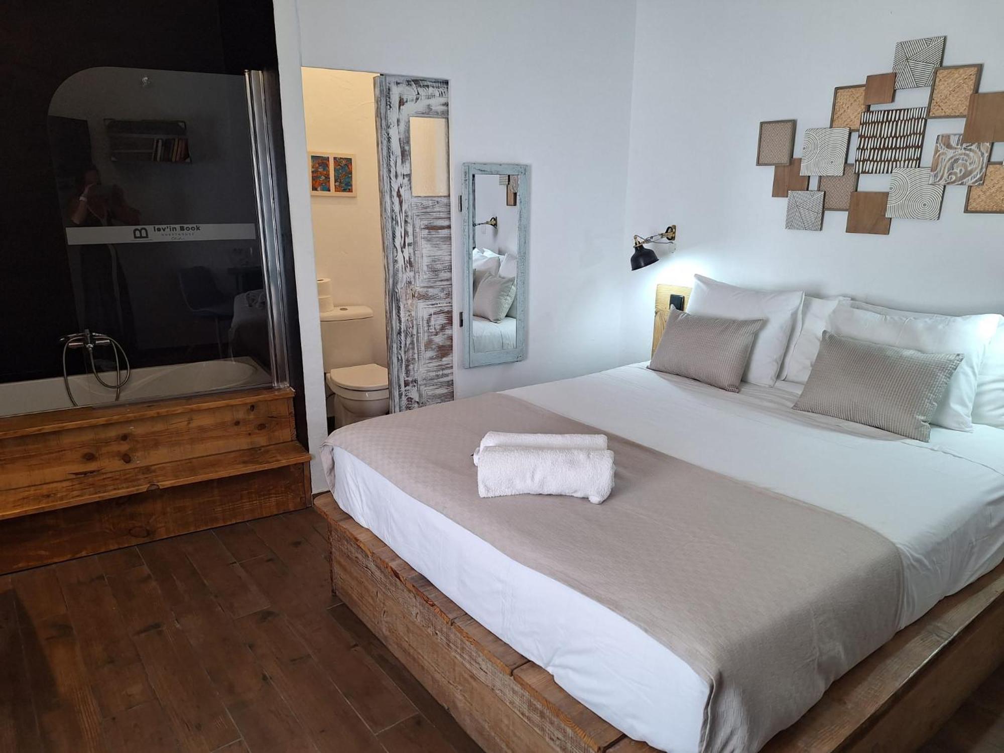 Lovin Book Guesthouse 오비도스 외부 사진