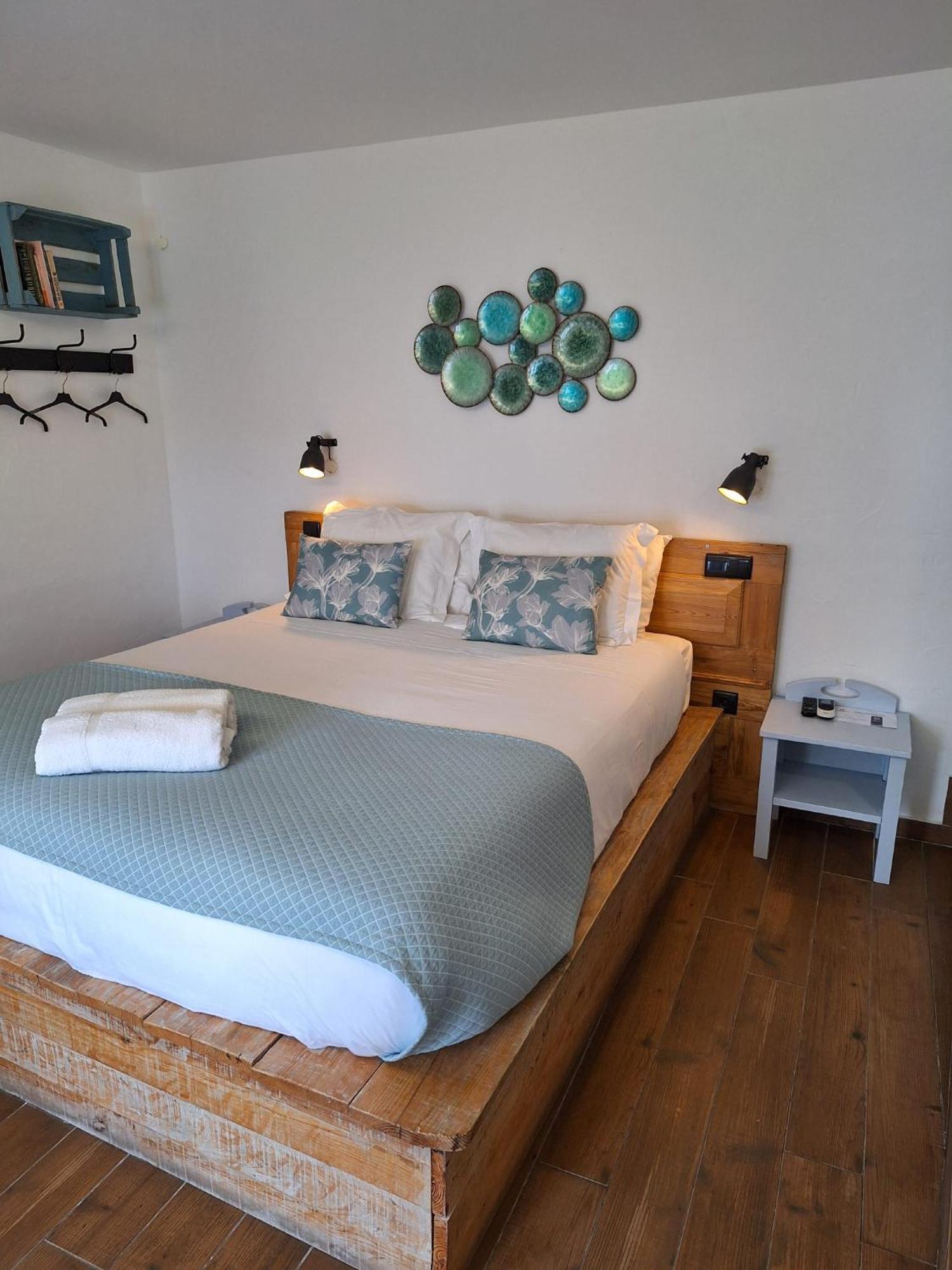 Lovin Book Guesthouse 오비도스 외부 사진